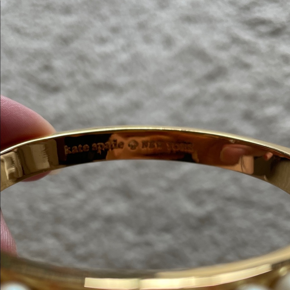 kate spade ♠️ NWT Gold & Pearl bracelet with dust bag - Picture 12 of 12